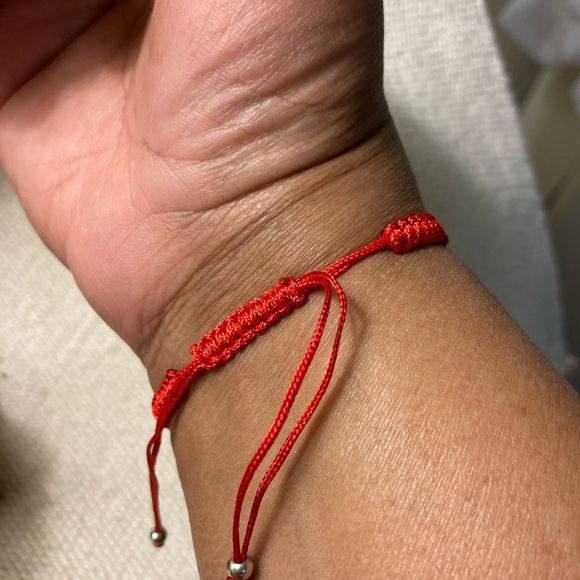Set of three red braided bracelets - Picture 5 of 8